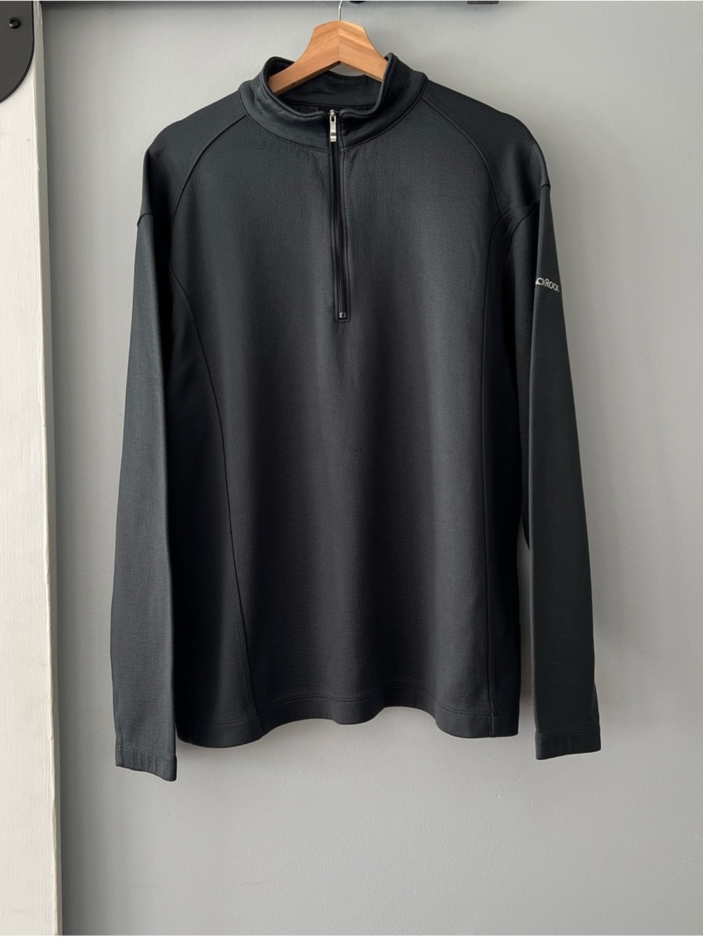 Nike Golf Men's XL Black Rock Embroidered Sleeve 1/4 Zip Pullover Jacket Outdoor